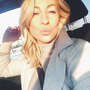 Meet your Posher, Julie